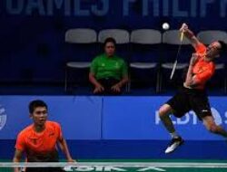 Strategi Pemain Badminton Menghadapi Lawan Defensive Agar Mudah Mendapatkan Poin Penting