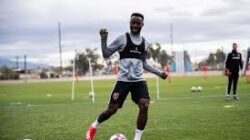 Dampak Evaluasi Latihan Terstruktur Terhadap Stabilitas Performa Sepak Bola Tim Kompetitif