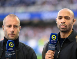 Cara Menjadi Komentator Sepak Bola Yang Berwawasan Luas Dan Menarik Bagi Penonton